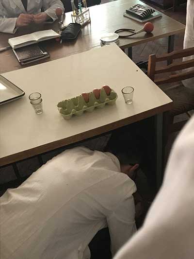 Студенты пишут